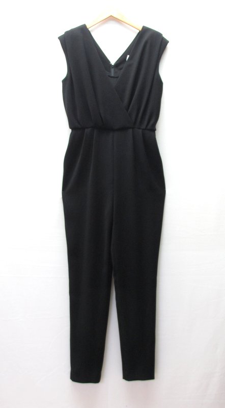 心に強く訴えるグリード ジャンプ スーツ 人気のファッショントレンド